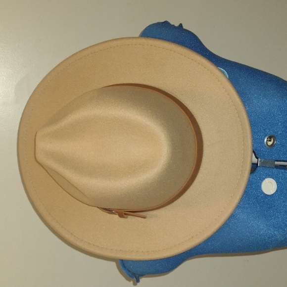 Tan Fedora Hat - Picture 3 of 4